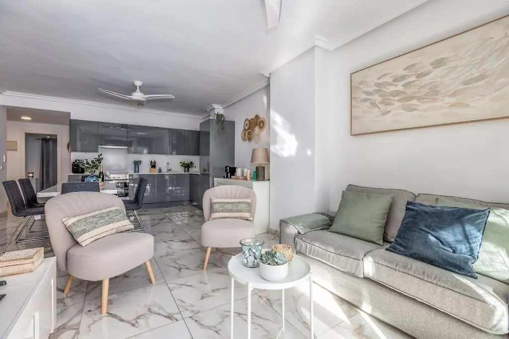 Holiday Rental In La Maestranza Marbella Apartment