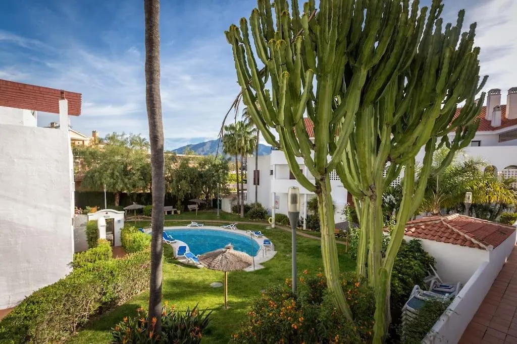 Holiday Rental In La Maestranza Marbella 0*,