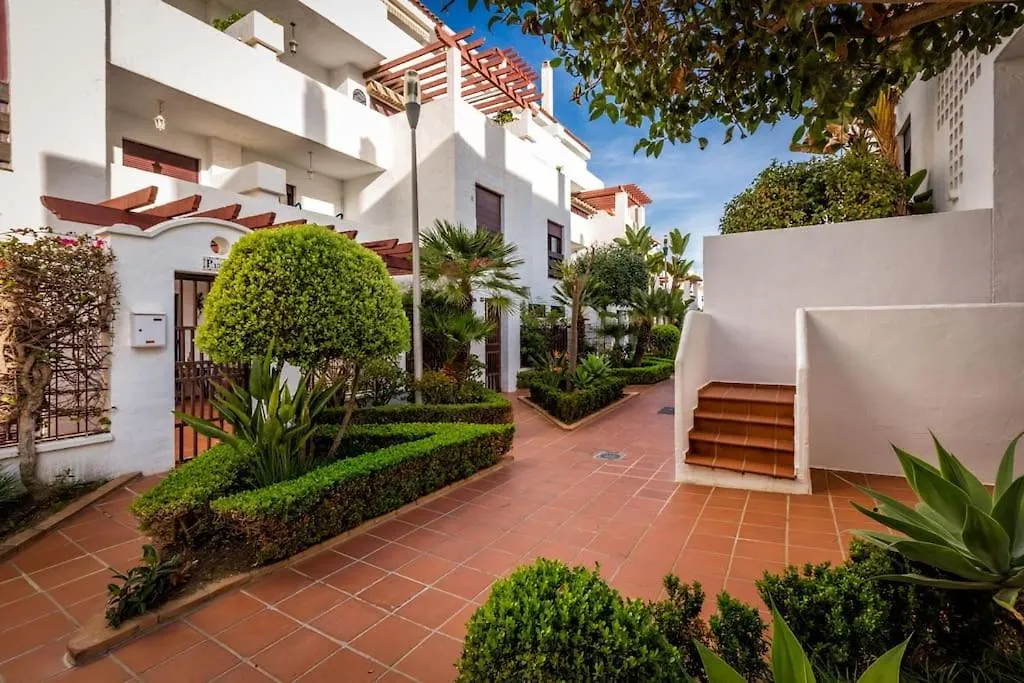 Holiday Rental In La Maestranza Marbella Apartment